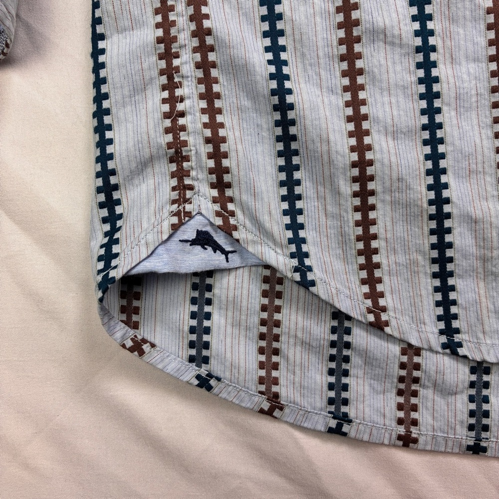 Tommy Bahama Button down - Picture 6 of 13
